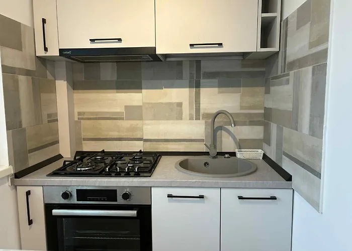 Apartment Oltenia Decebal 2 *